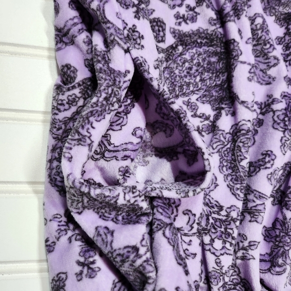 Secret Treasures | Purple Paisley Fleece Lace Trim Midi Sleep-shirt/Gown| 2X 🍆 - Picture 6 of 13